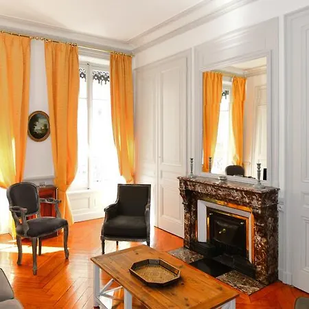 Appart' Ainay Apartment *